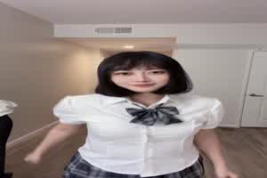 制服下的玉奶  背景图片