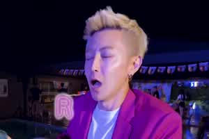 小哥哥艾理 实测最有fu敏感带！女生一下就湿了！ ？  背景图片