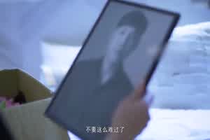 麻豆 守寡母女的安慰 复制贴上的性福  背景图片