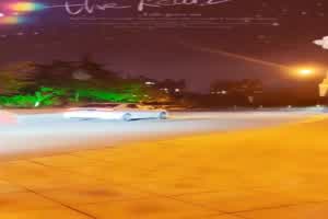 户外露出还多P  背景图片