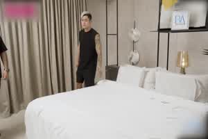 皇家华人 尤莉 名人AV重现计画  Crazy Man疯男 真实故事 在朋友熟睡时刺  背景图片