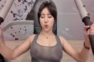 私人健身教练‼ ️ 费爵女那健身房的发泄  背景图片