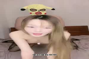 【极品❤️窈窕少女】5.22✨ 高跟黑丝吊带性爱，攻速直接拉满，女上位蛮腰榨精自磨高潮超级享受  背景图片