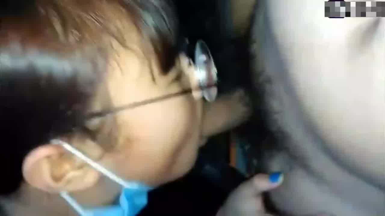  尾行强爆  放学跟踪中学生，到楼道突发歹意强制猥亵 的剧照7