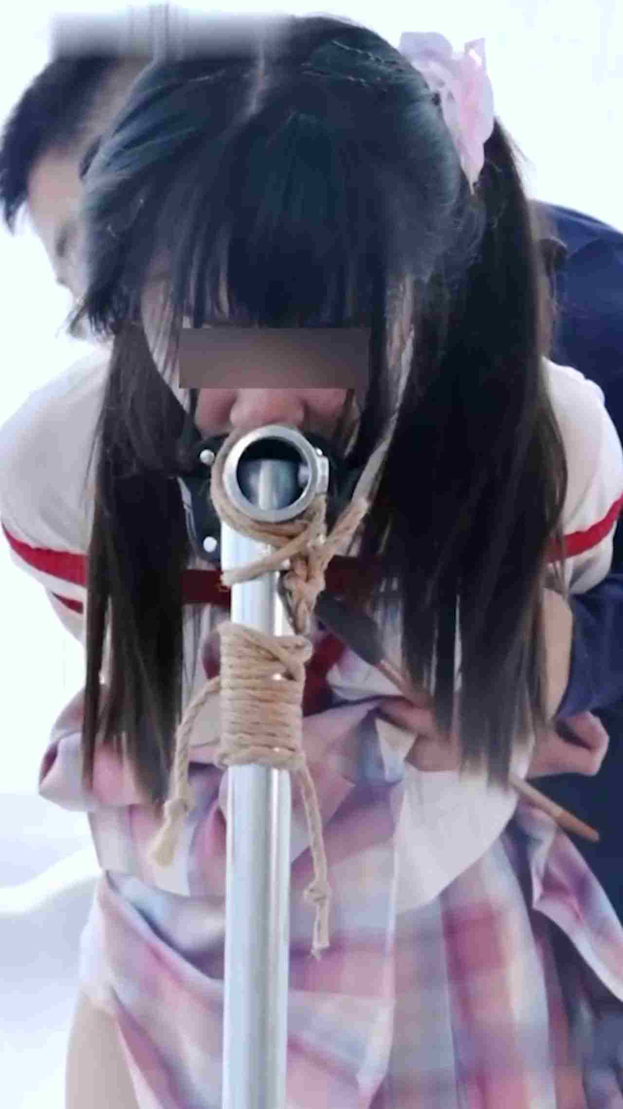  惩戒学院捆绑jk白丝妹子强制高潮 的剧照9