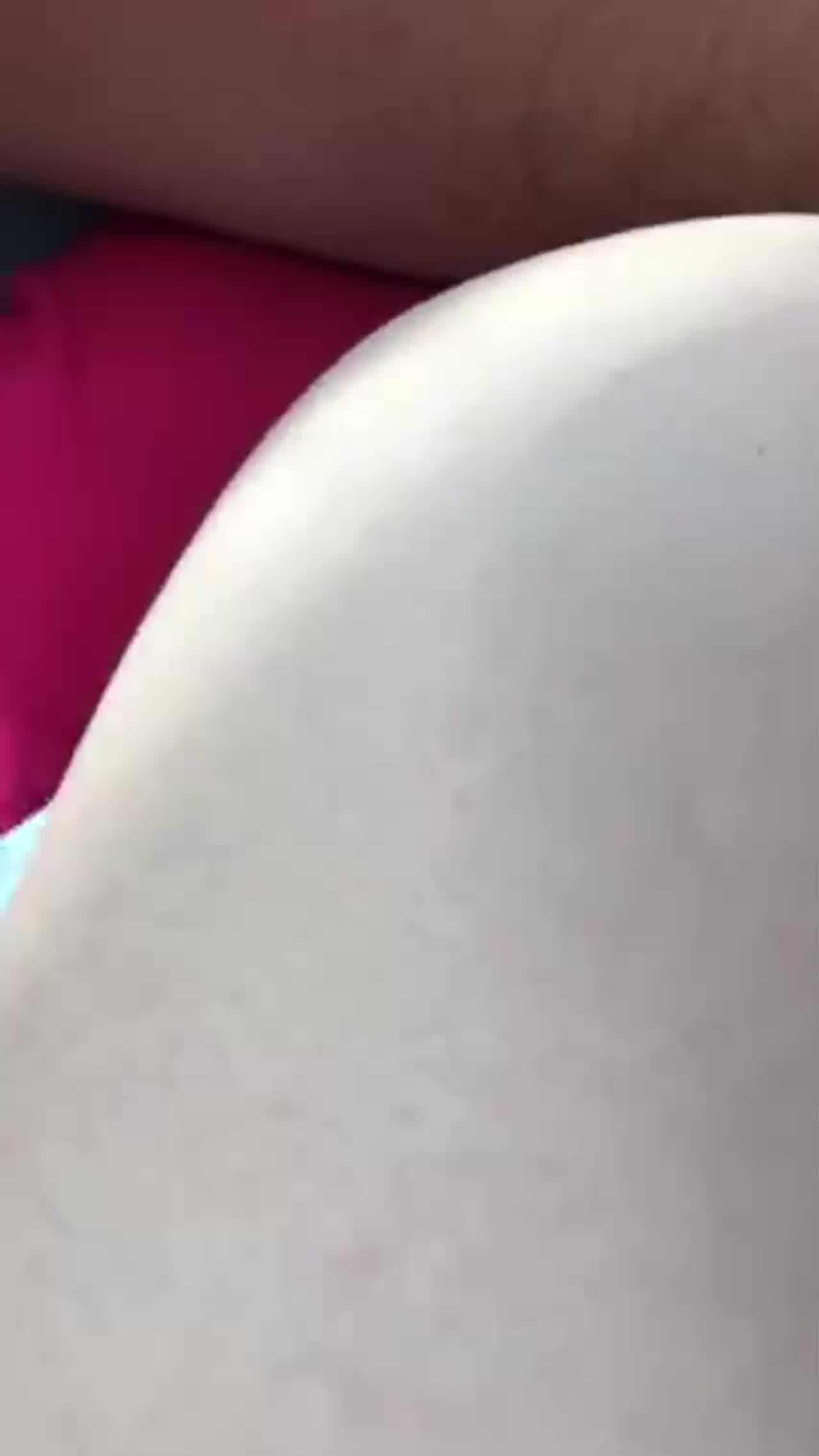  和短发良家人妻露脸做爱，‘不许拍我，听到没，_可以拍下面’，干干净净的阴穴，还没水，无套干骚货人妻！ 的剧照7