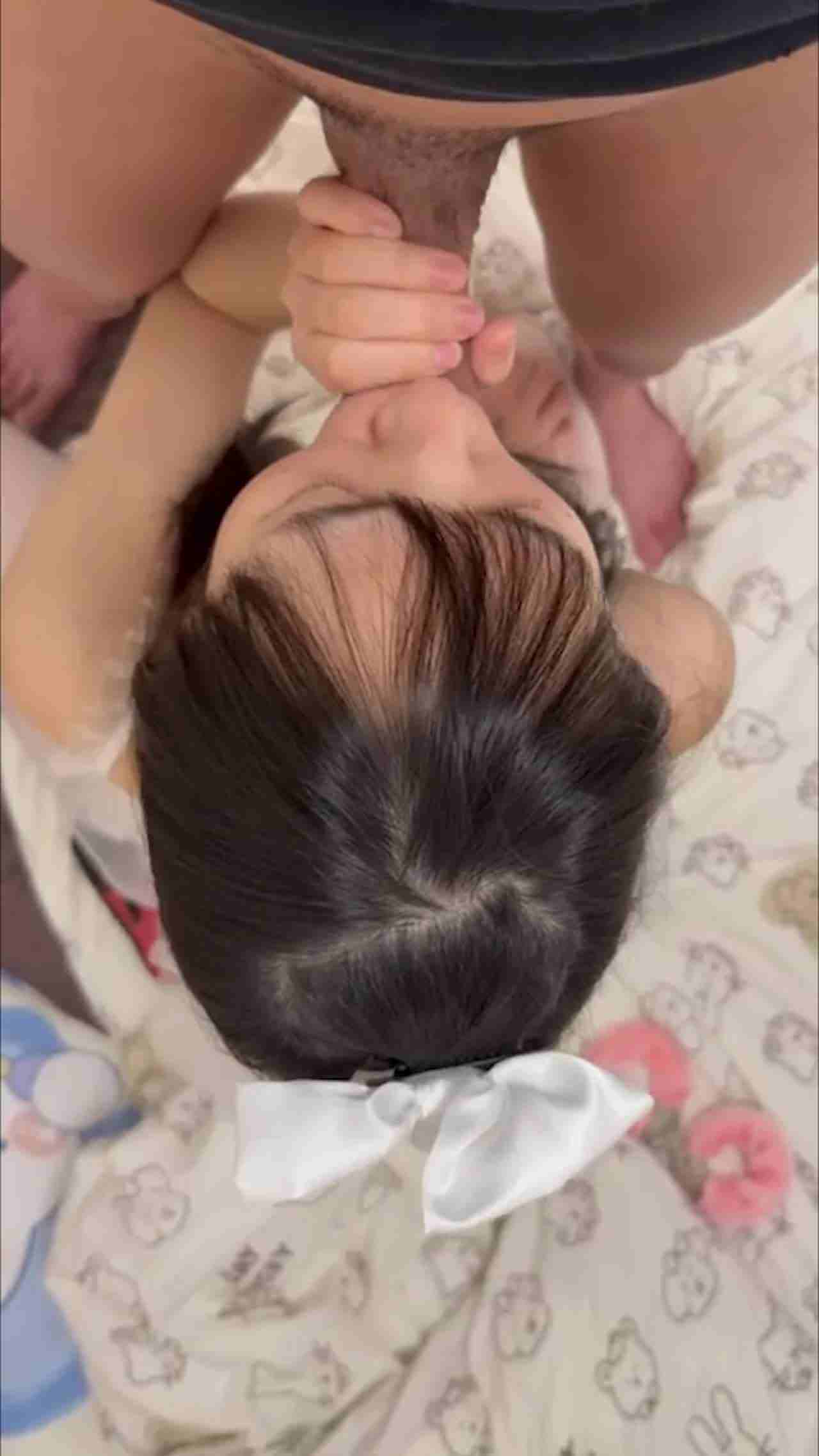  清纯学妹情趣婚纱诱惑大佬长期调教包养的某大学拜金小学妹 的剧照10