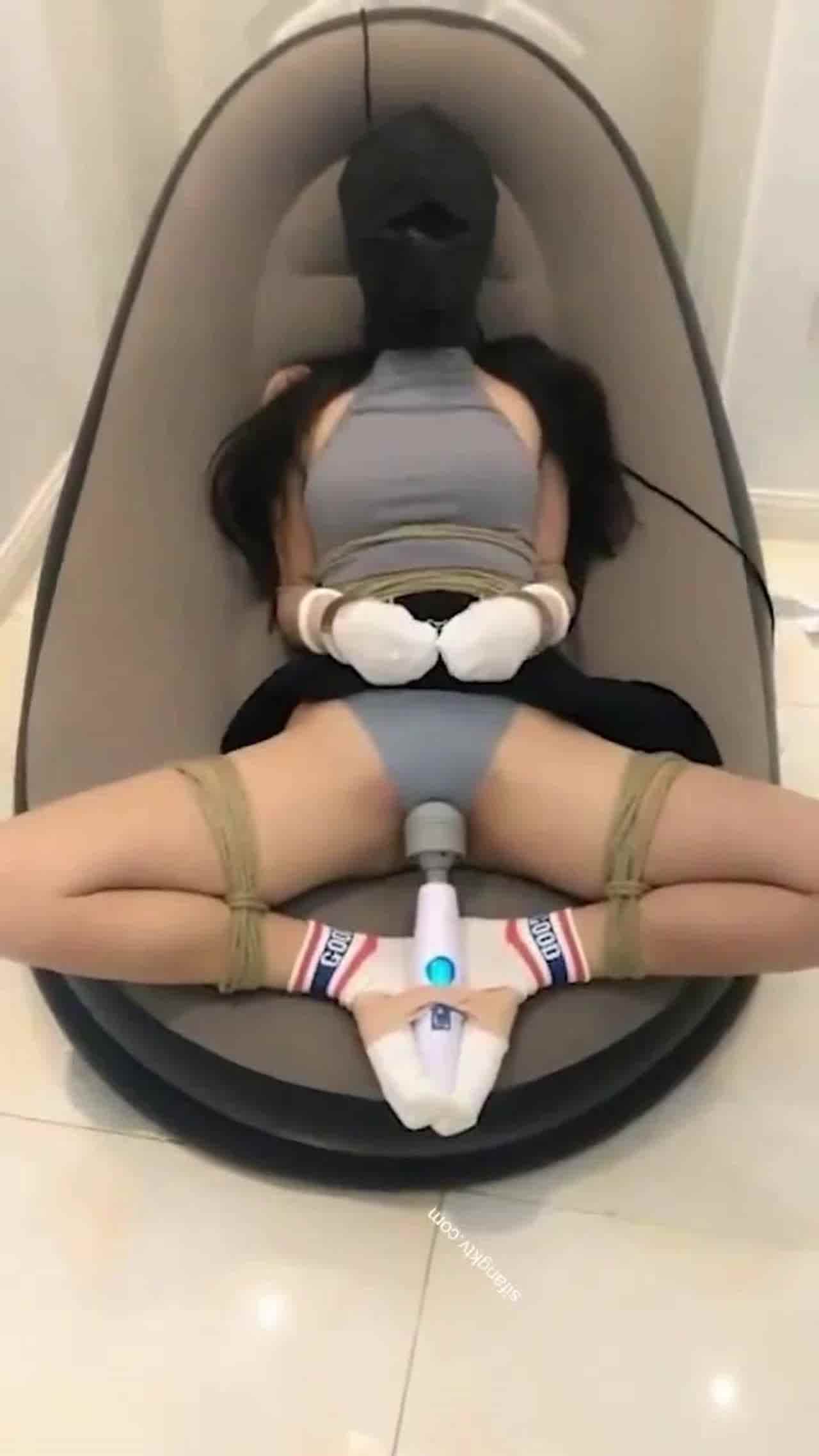  sm放置按摩棒犀利淫叫 的剧照8